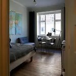 Vogelkop - Rest At The Heart Of Vesterbro *